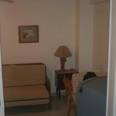 1bd 10m From The Beach Lejlighed